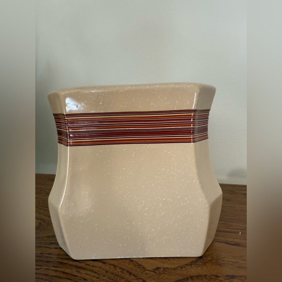 KOHL'S MIRABEL RED BATH ACCESSORY TISSUE CUBE COVER BEIGE VINTAGE - Picture 2 of 7